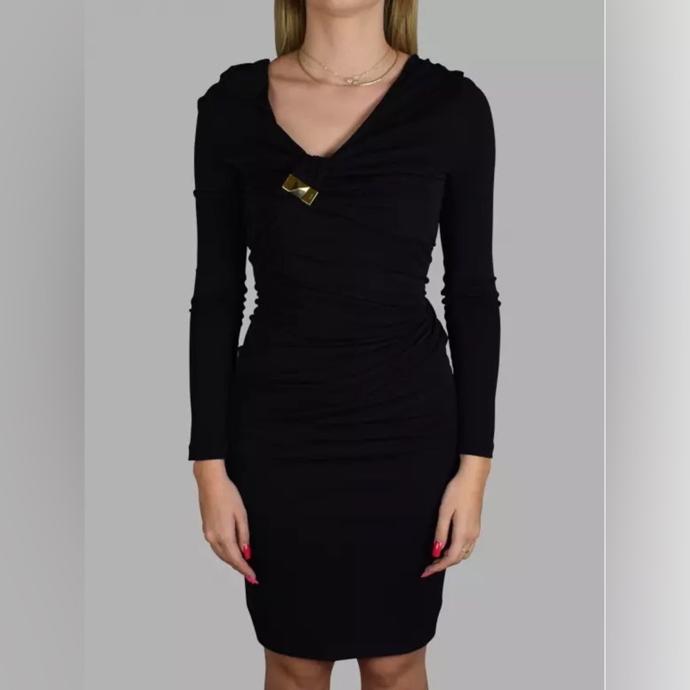 GUCCI
V-Neck Midi Length Dress